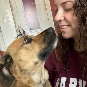 Meet your Posher, Kayla